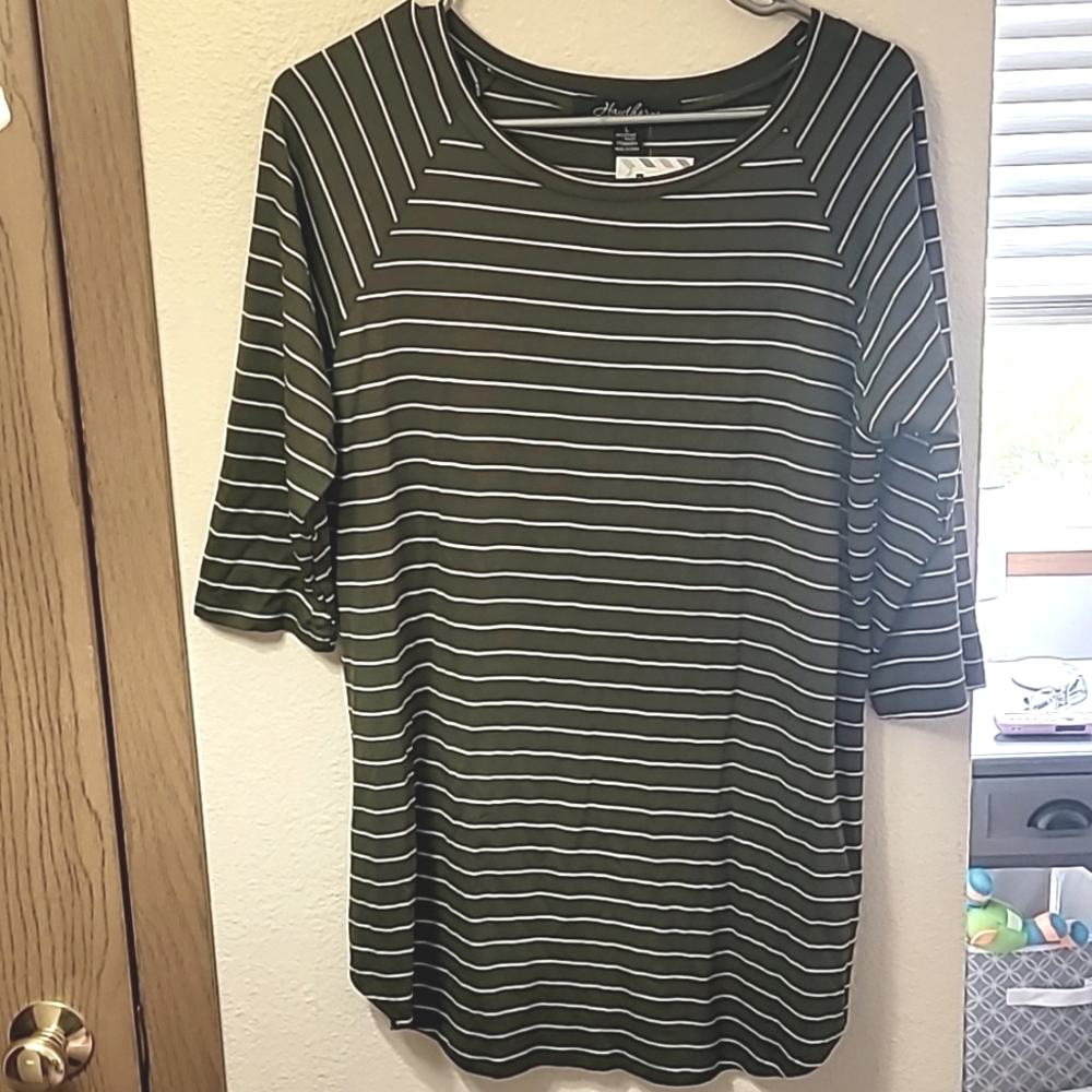 Army green 3/4 length sleev tee